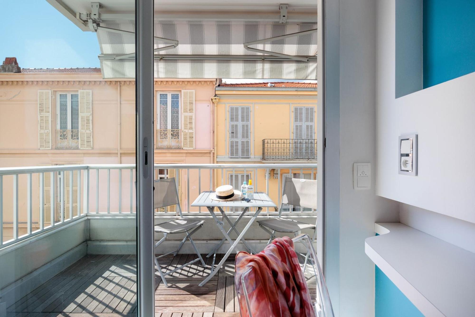 Ibis Styles Menton Centre Hotel Bagian luar foto