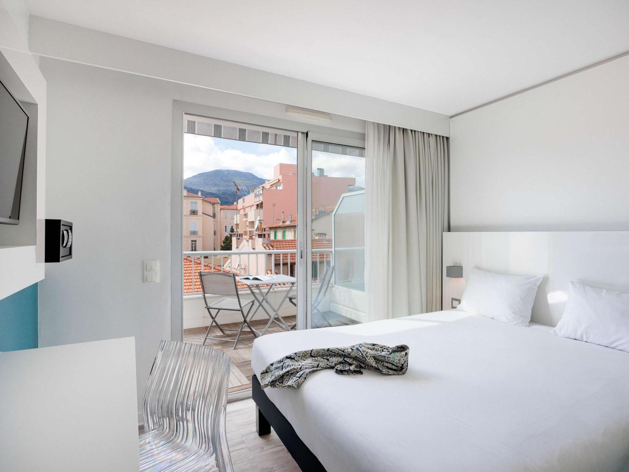 Ibis Styles Menton Centre Hotel Bagian luar foto